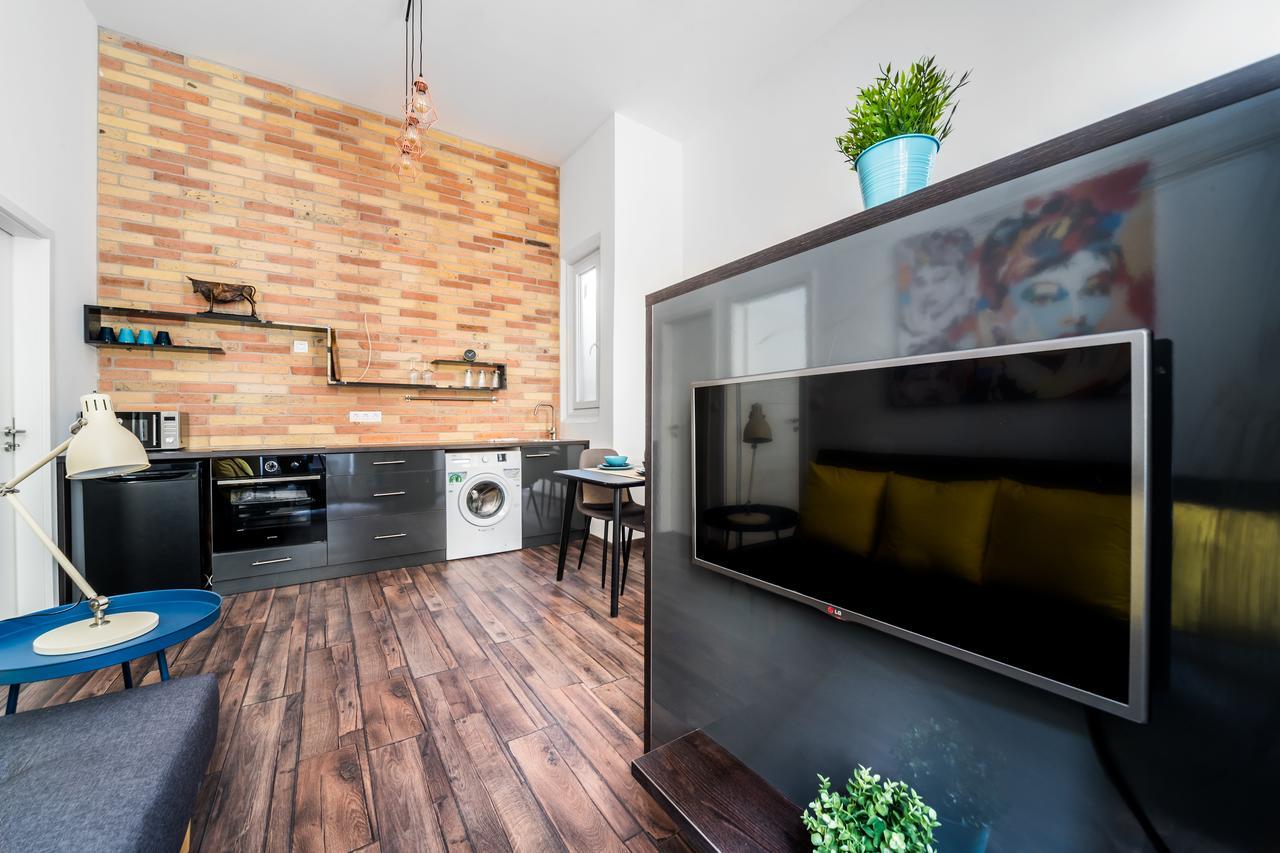 New Dob 53-4 Center Apartman *
